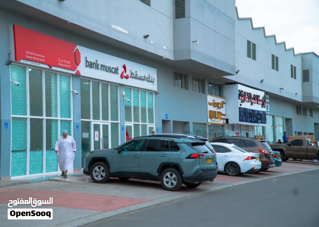 مكتب تجاري / Spacious Commercial Office