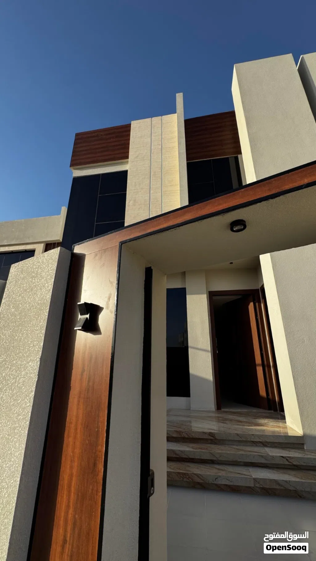 540 m2 More than 6 bedrooms Villa for Sale in Muscat Al Khoud