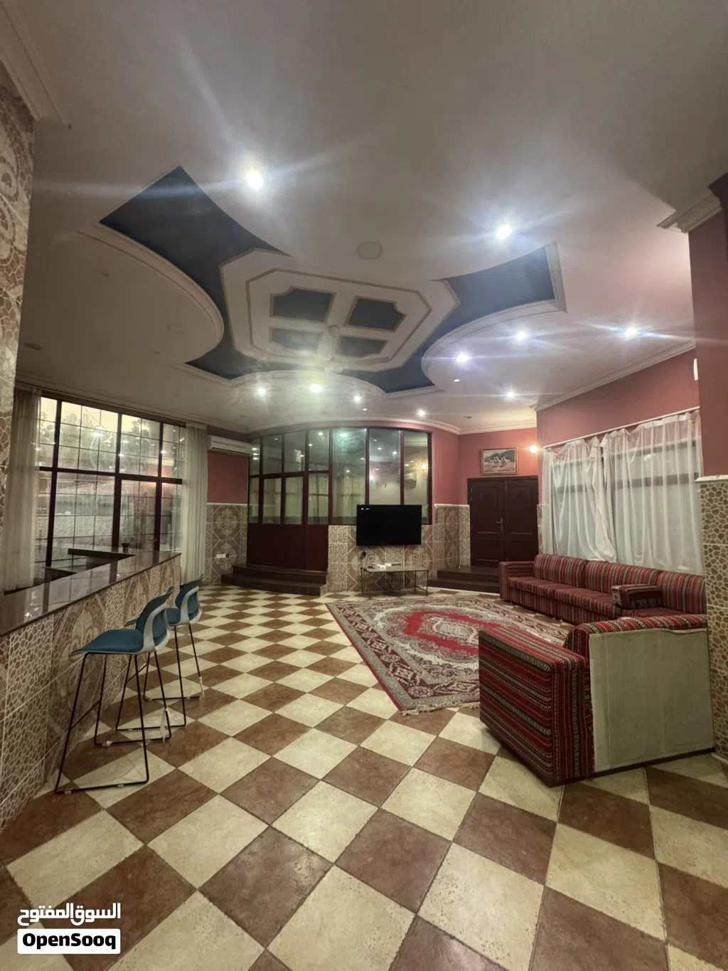 5 Bedrooms Chalet for Rent in Al Batinah Barka