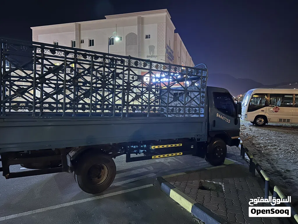شاحنة داينة نقل عام للعفش مع الفك وتركيب بضائع  أغراض مسقط داينةMuscat truck general transport goods