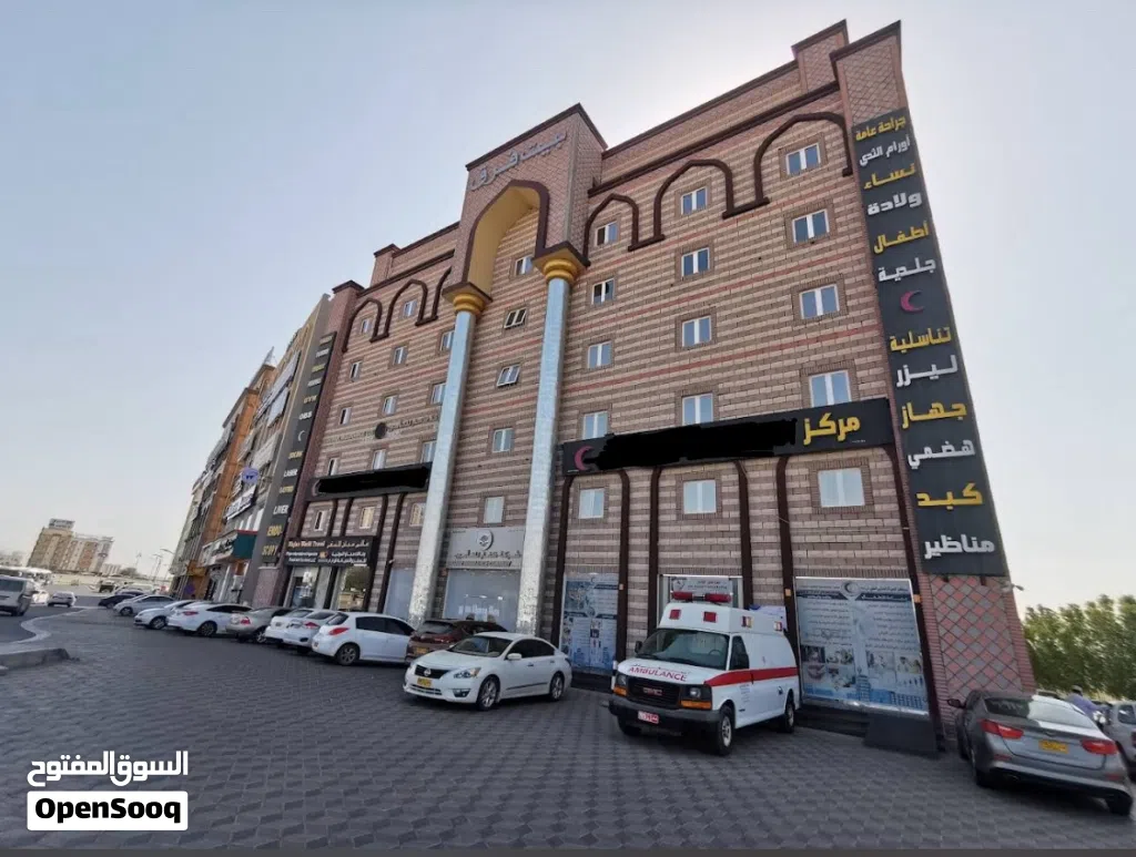 مركز طبي كبير ومشهور للبيع او المشاركة