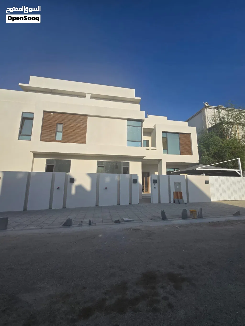 500 m2 More than 6 bedrooms Villa for Sale in Muscat Ghubrah