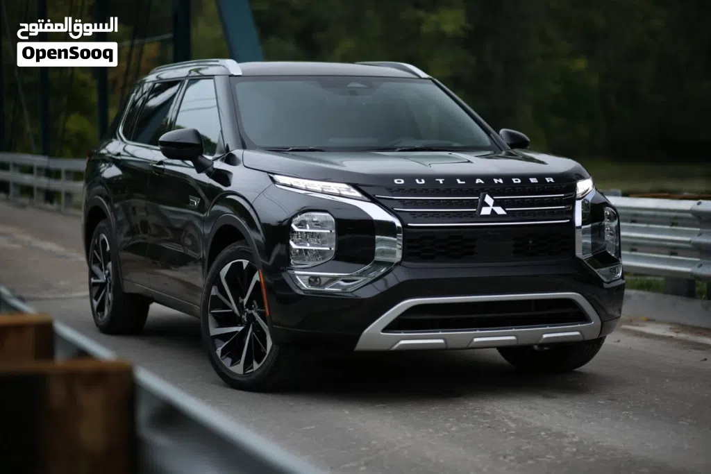 2025 Mitsubishi Outlander Standard