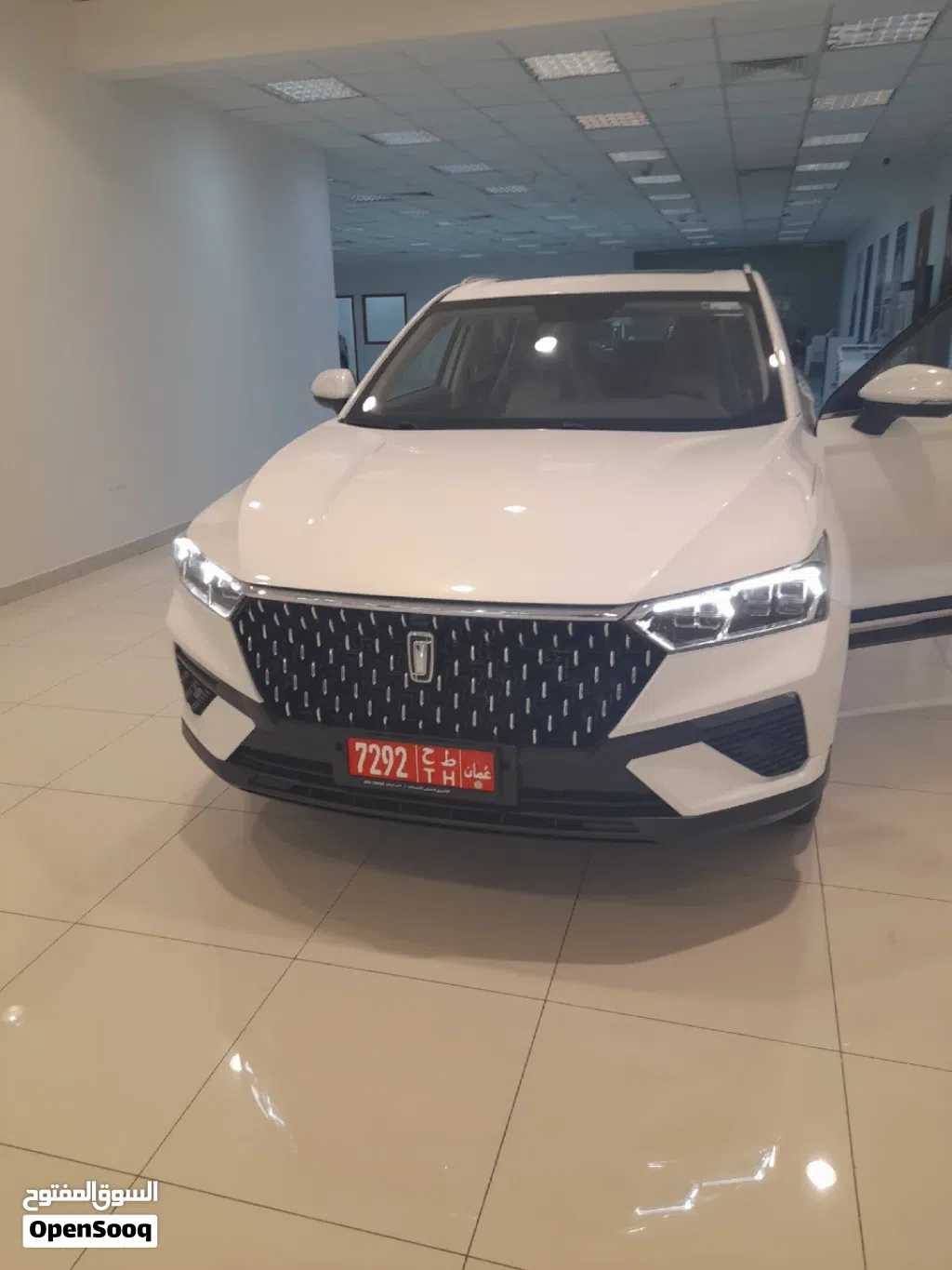 2023 Bestune T77