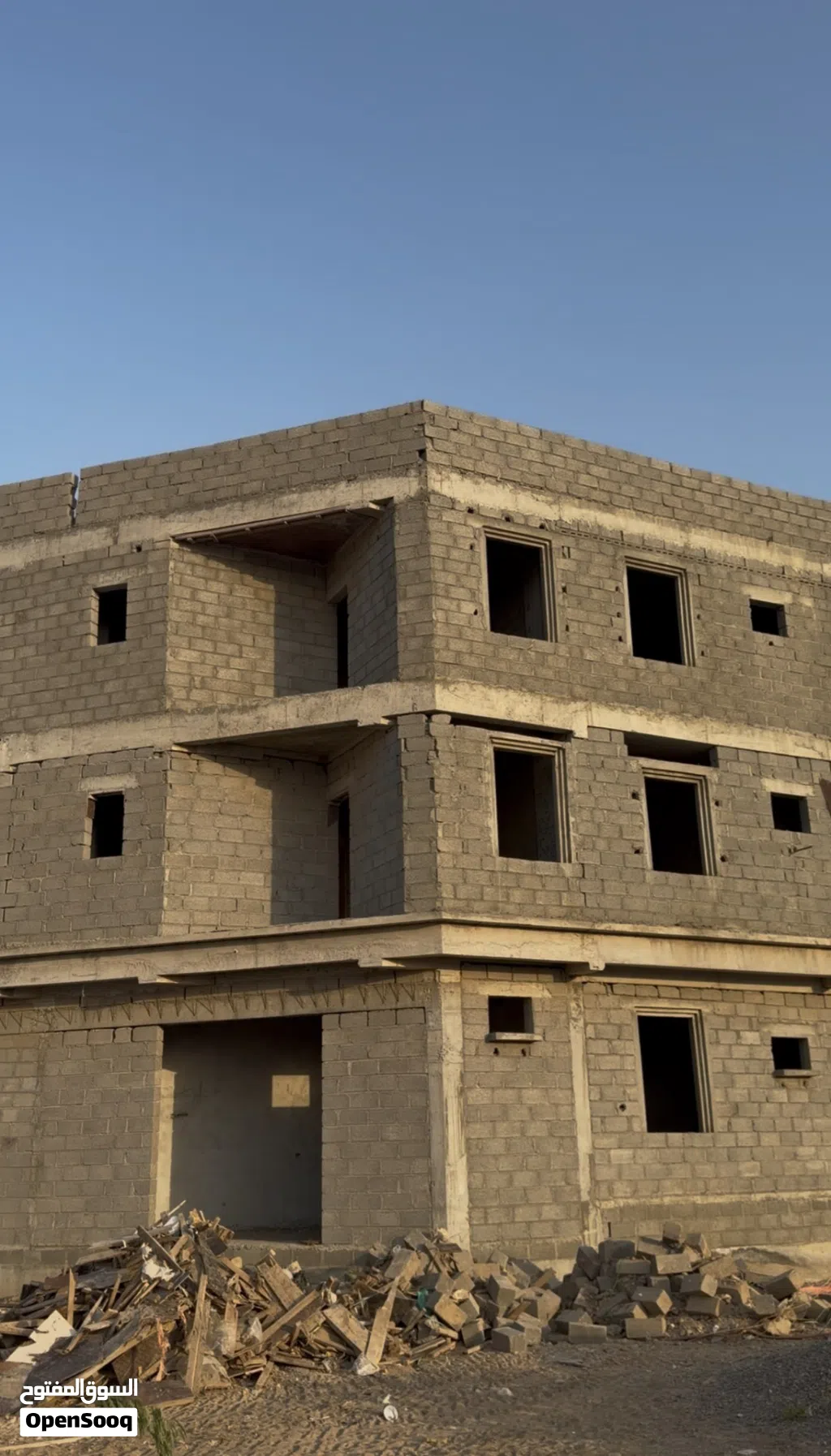 Building for Sale in Al Sharqiya Sur