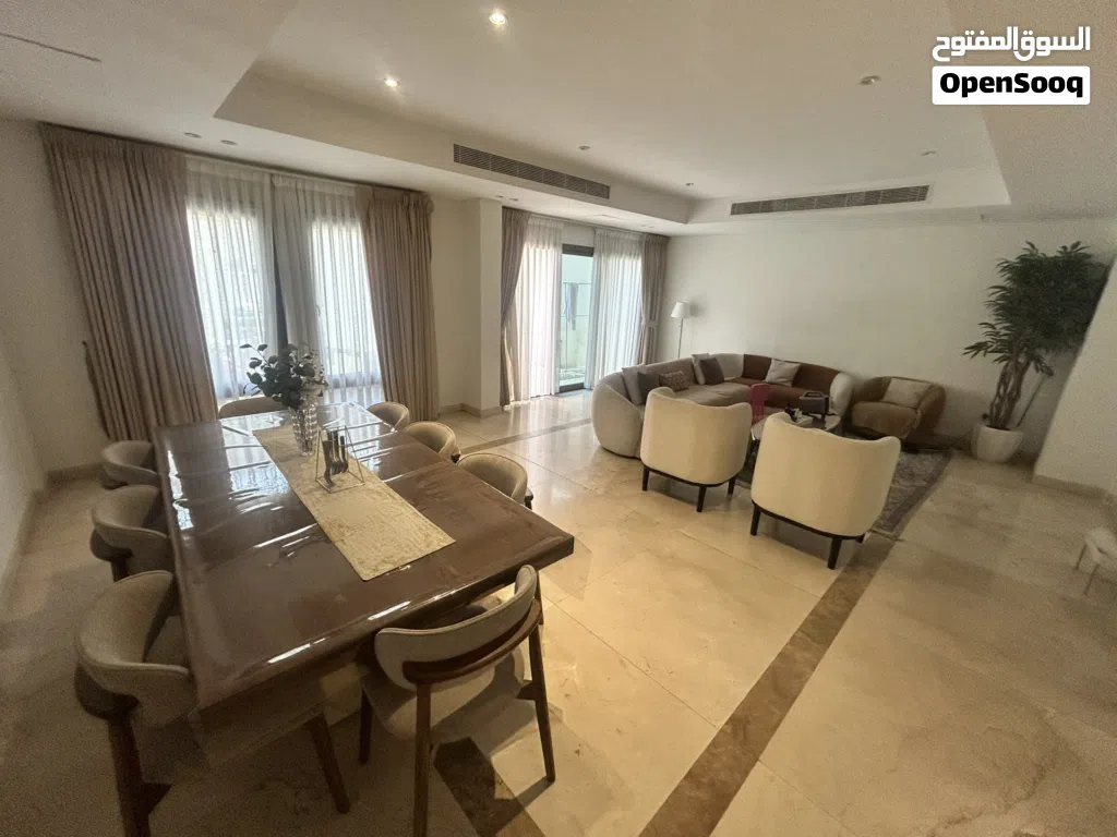 296 m2 4 Bedrooms Villa for Rent in Muscat Bosher