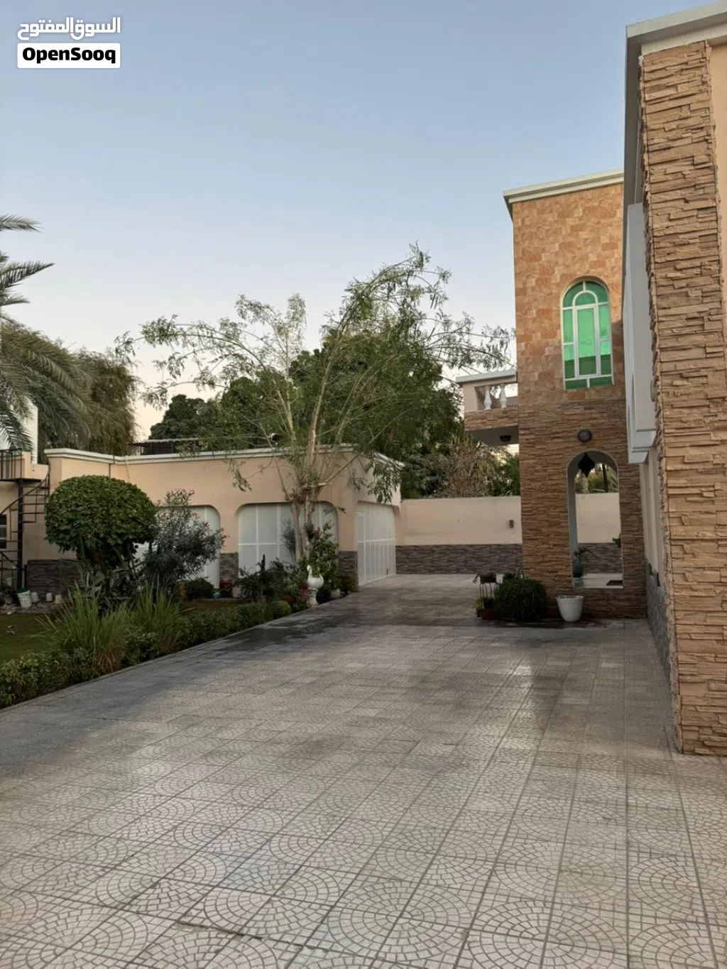260 m2 More than 6 bedrooms Townhouse for Sale in Muscat Al-Hail