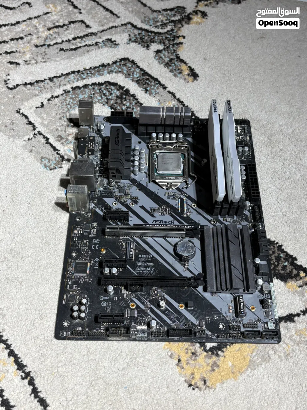i7 10700f + Z490 +16 GB RAM الوصف مهم