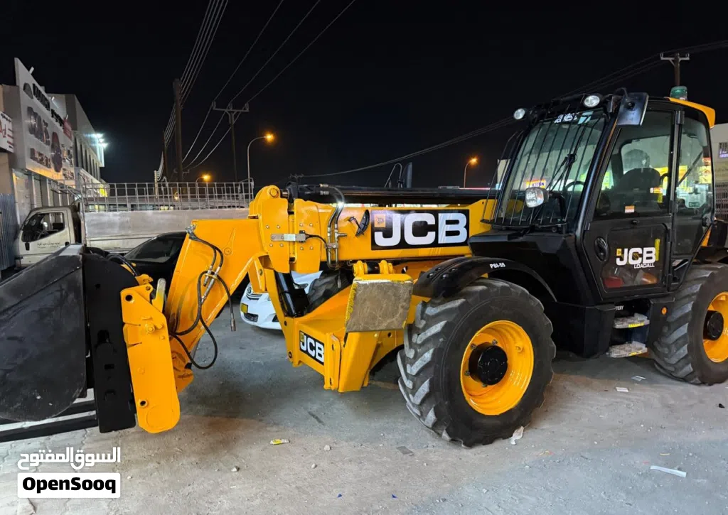 FOR RENT  Telehandler (Boom Loader)