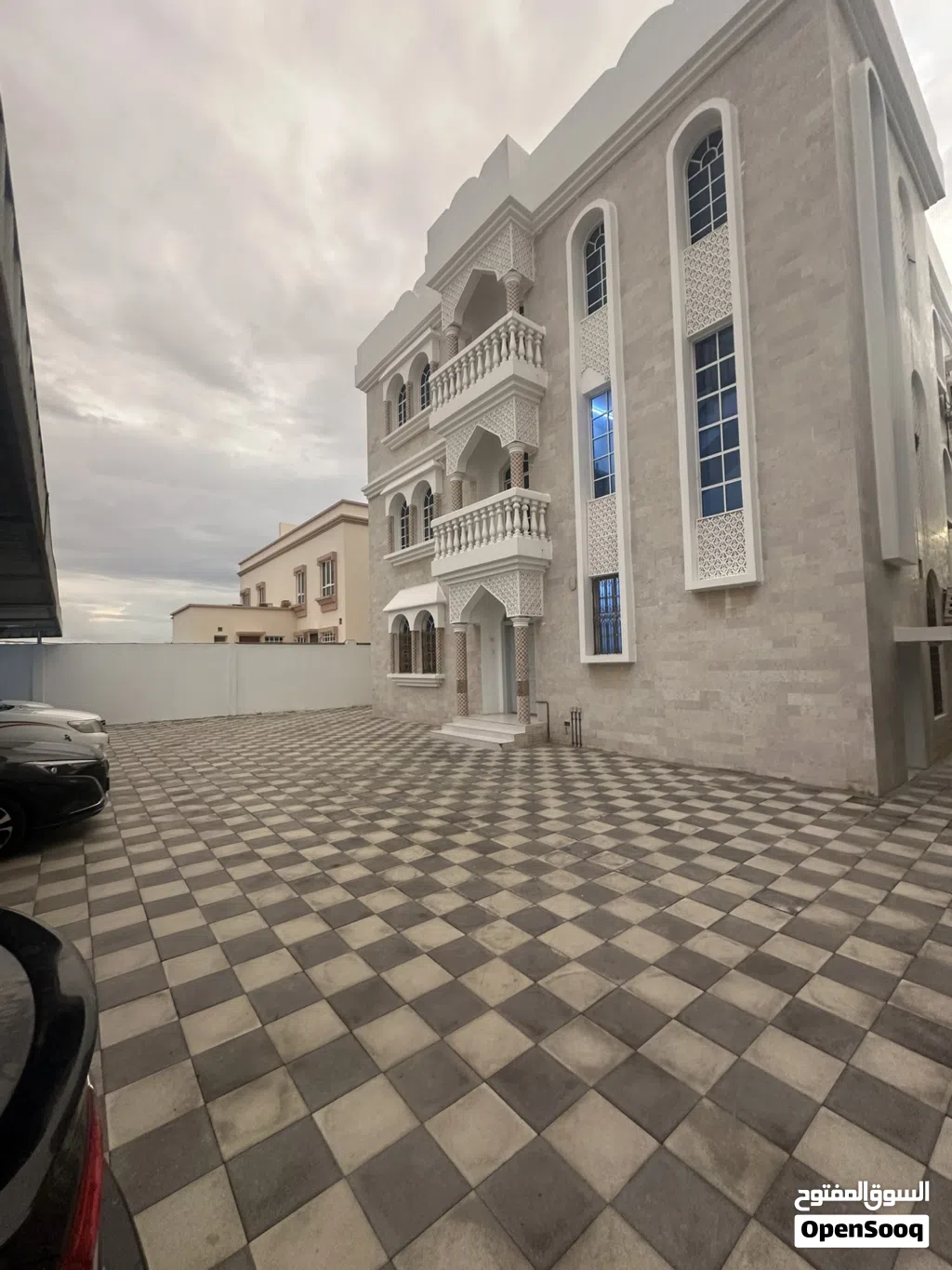 150 m2 3 Bedrooms Apartments for Rent in Muscat Al Mawaleh