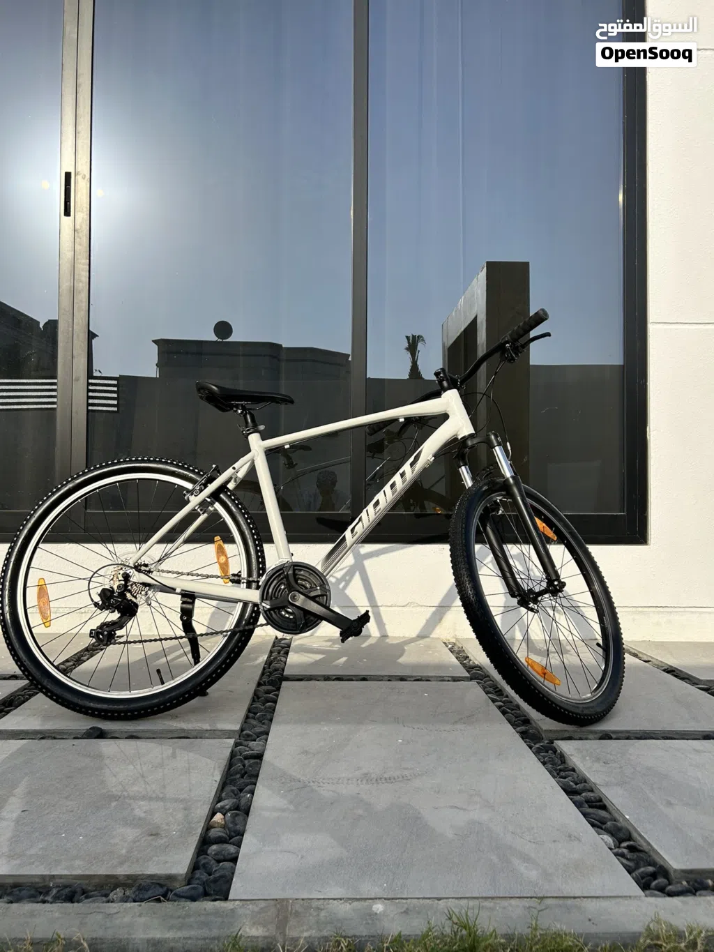 29” GIANT MTB” For sale in excellent condition ready to ride للبيع سيكل جاينت مقاس 29 حالة ممتازة