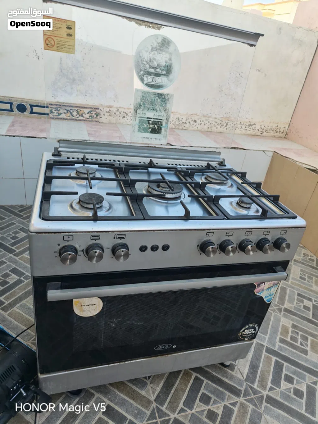 للبيع / طباخة غاز PROLUX شبه جديدة