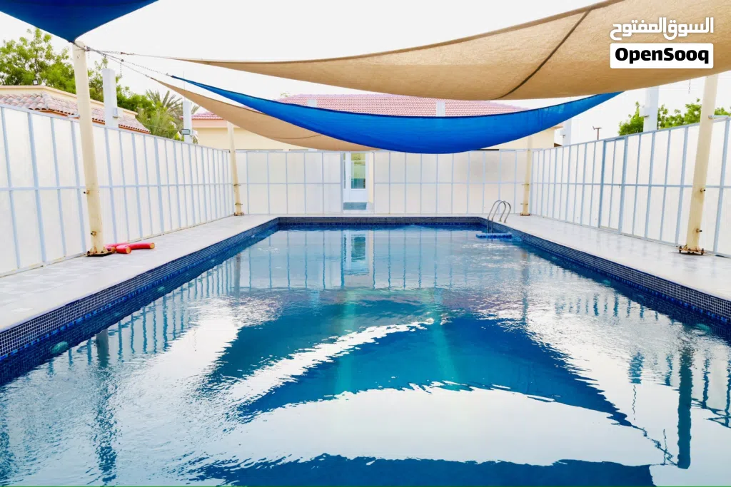 4 Bedrooms Chalet for Rent in Al Batinah Barka