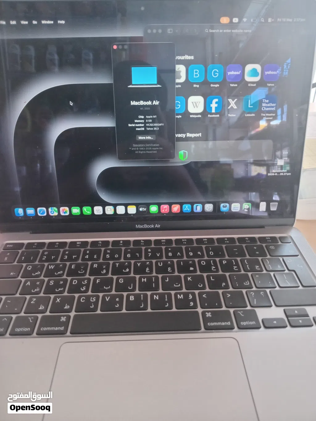 MACBOOK AIR