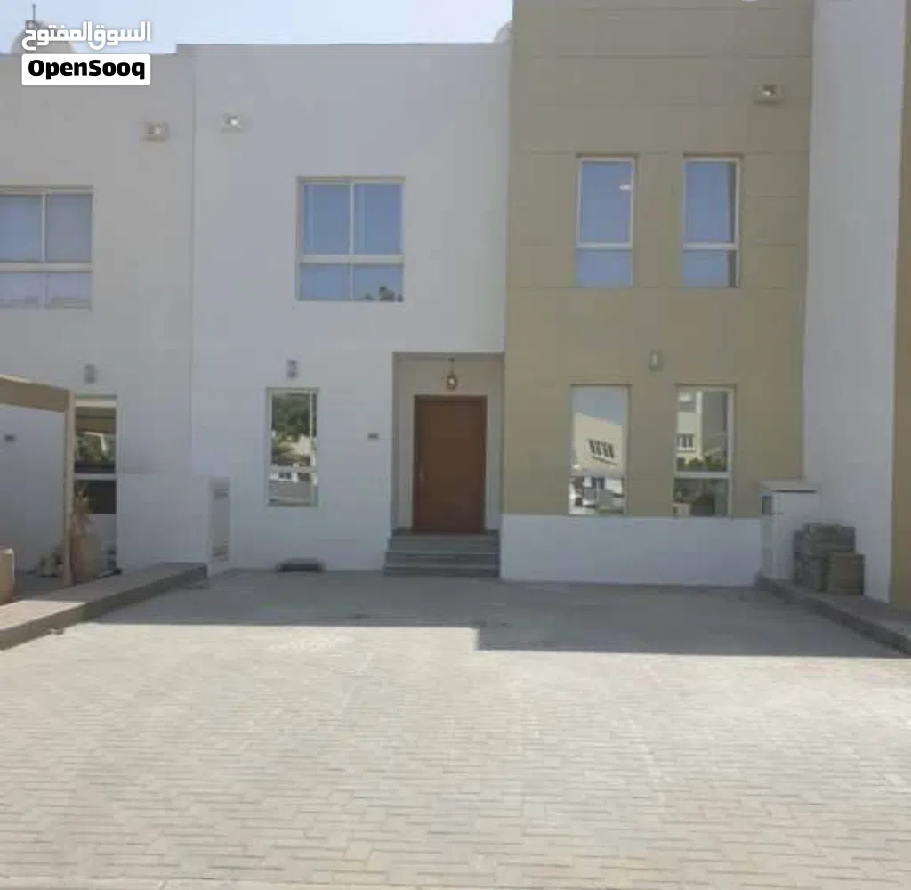 148 m2 4 Bedrooms Villa for Rent in Muscat Al Maabilah