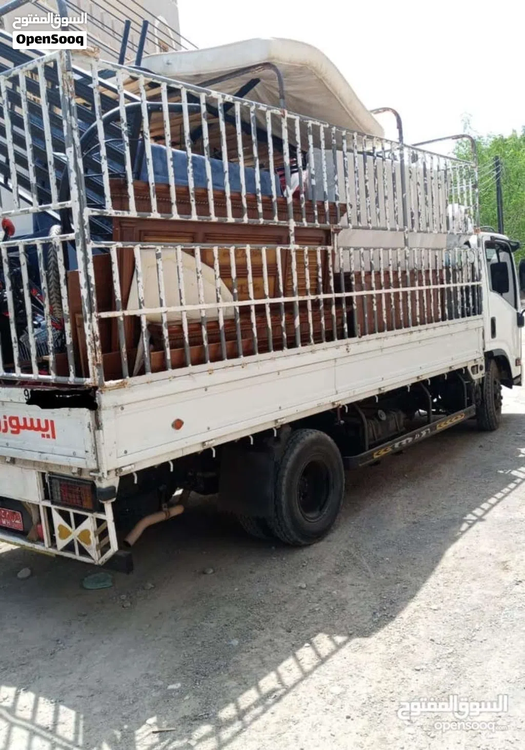شاحنه للنقل العام لجميع مناطق السلطنه بسعر مناسب