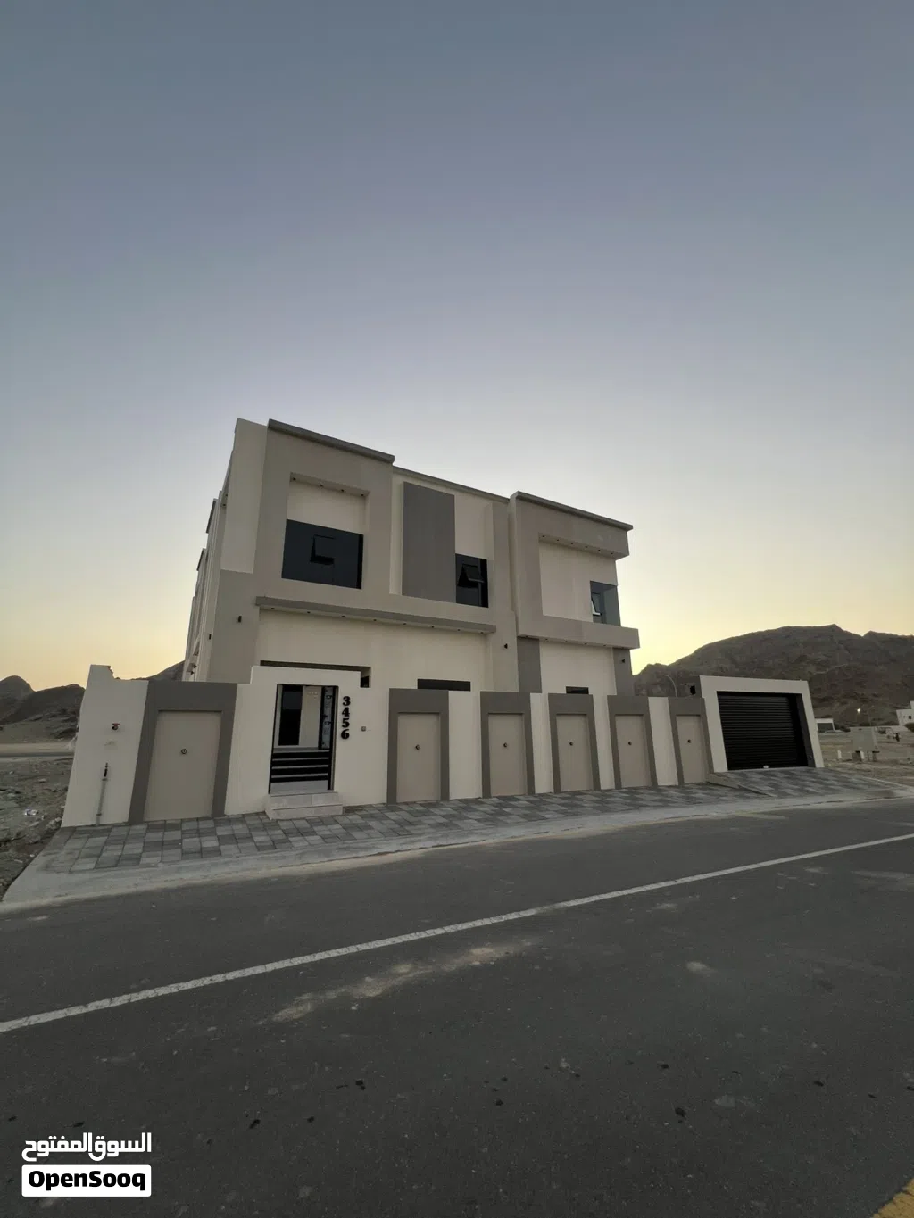 296 m2 4 Bedrooms Villa for Sale in Muscat Amerat