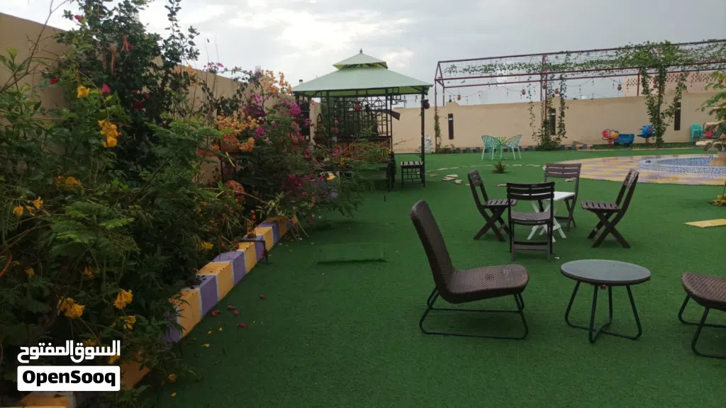 2 Bedrooms Chalet for Rent in Al Batinah Barka
